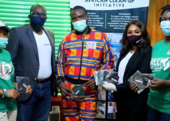 AIICO donating masks