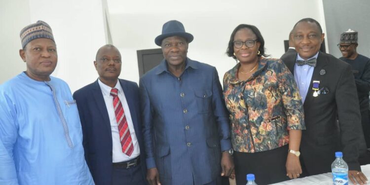 Insurance Operators Get Closing Year Dose Of Undulating Applause, Twists And Turns