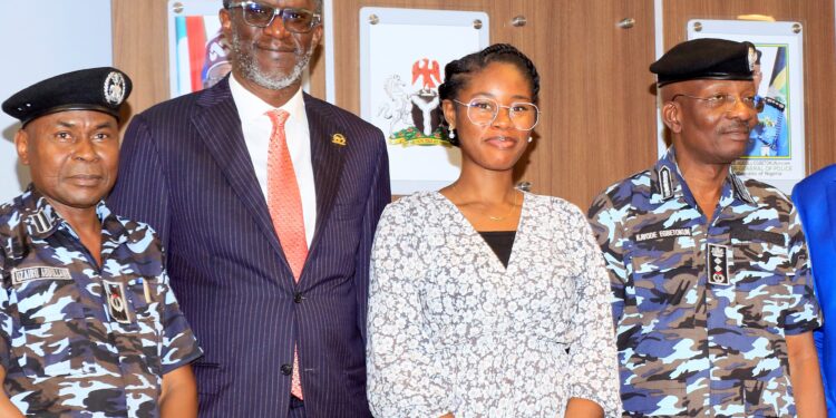Group Life Insurance Claims, Leadway-led Consortium Pays N535m To Nigeria Police Beneficiaries