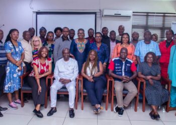 Expert Urges Journalists to Prioritize Their Wellbeing With Strict Health Checks